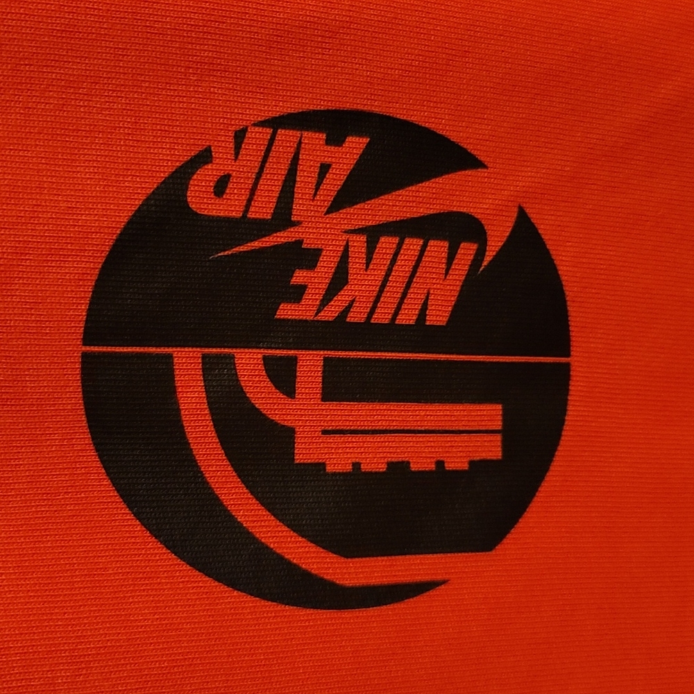 Nike - Picture 3 of 4